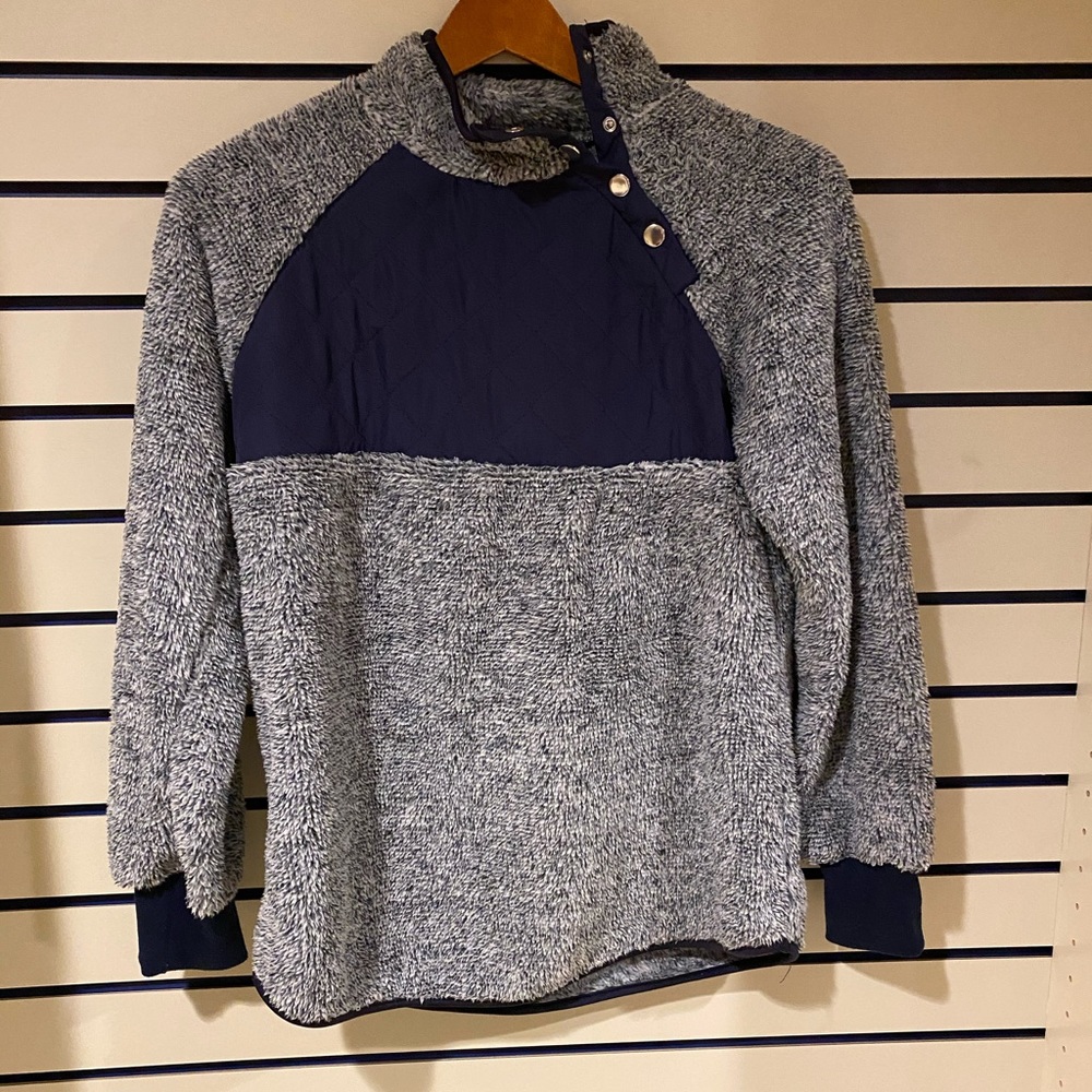 Soft M navy blue side button sweater